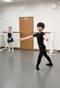 児童クラス｜舞台からの経験を大切にする奈良県橿原市のマミバレエスタジオ
